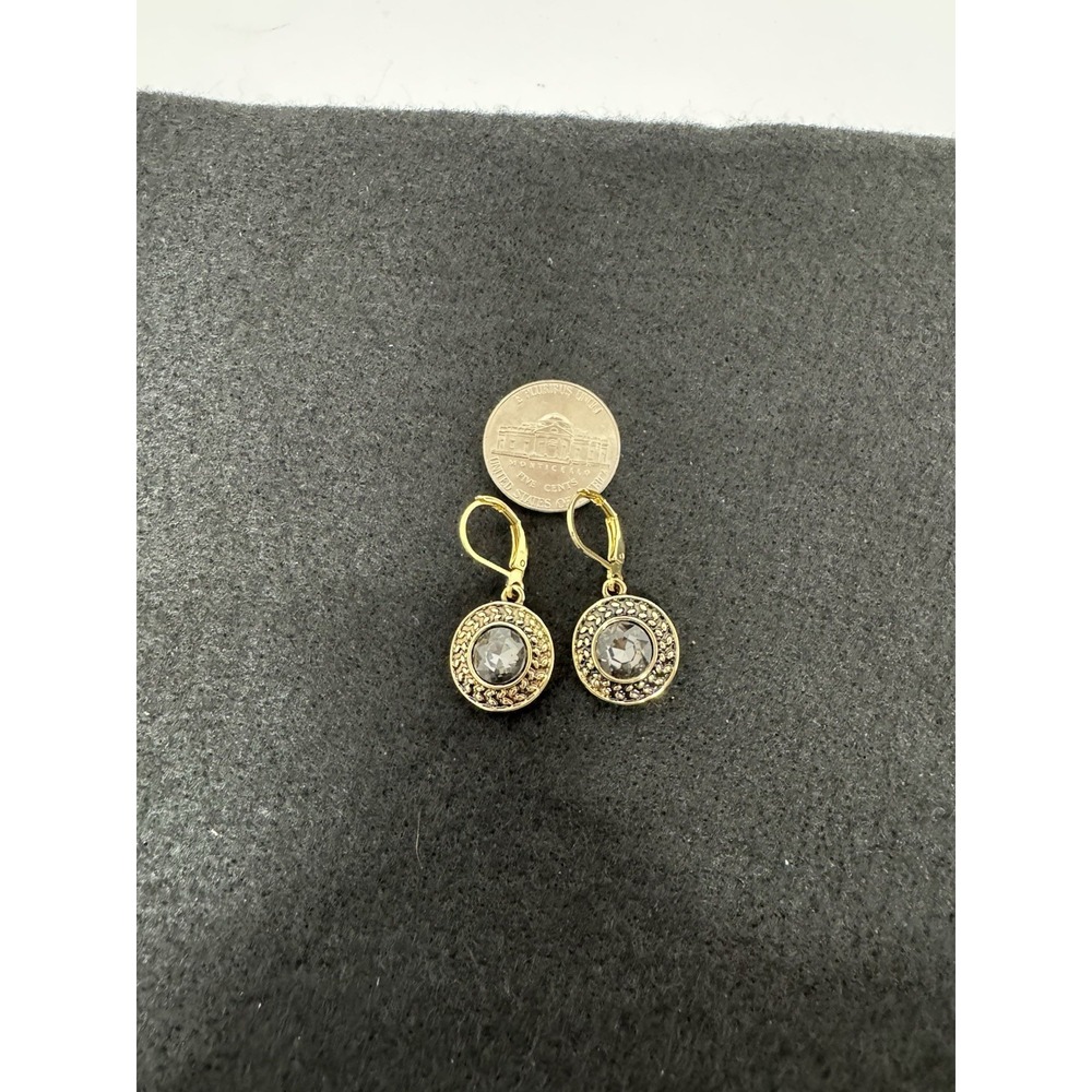 Black Crystal Round Medallion Dangle Earrings Gold Tone Leverback NEW - Picture 2 of 4